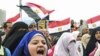 面对示威埃及执政党高层换人不换党魁