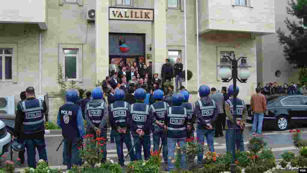 Kurdish Party, Peace and Democracy Party (BDP) staged a rally to support hunger strikers entering their 53th day of fasting, Saturday, November 3, 2012