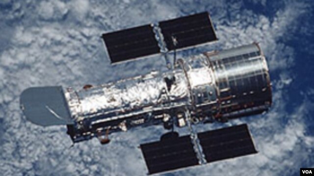 El telescopio espacial James Webb reemplazará al Hubble y será situado en una órbita a 1,5 millones de kilómetros de la Tierra en dirección opuesta al Sol.