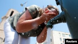 La ola de calor en Francia se extenderá "al menos hasta inicios de la semana próxima", indicó Météo-France.