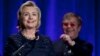 Elton John premia a Hillary