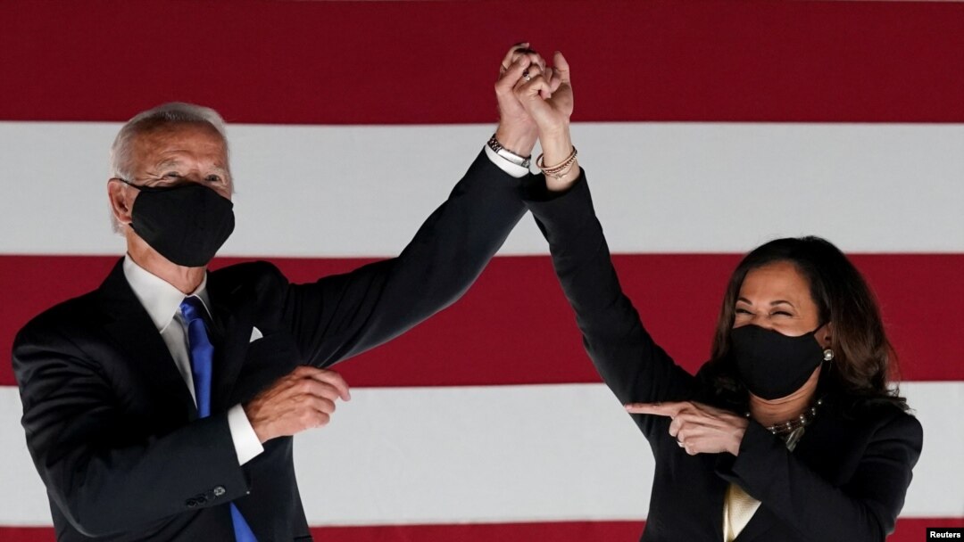 Presiden Terpilih AS Joe Biden (kiri) dan Wapres Terpilih AS Kamala Harris (kanan) terpilih sebagai "Person of The Year 2020" Majalah Time. (Foto: dok).