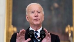 Biden impose l'obligation de se faire vacciner à 2/3 des travailleurs