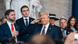 El presidente Donald Trump celebró junto a su familia y una gran mayoría de estadounidenses su investidura y pronunció varios discursos 