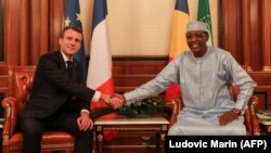 Idriss Deby et Emmanuel Macron à N'Djamena le 23 décembre 2018.