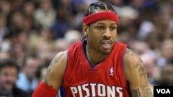 Mantan bintang NBA Allen Iverson sepakati kontrak dua tahun dengan tim Turki, Besiktas. Ia diperkirakan akan menandatangani kontrak itu minggu ini.