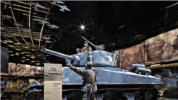 Tanku ikonë "M4 Sherman" i përdorur nga Shtetet e bashkuara gjatë Luftës së Dytë Botërore, për të mbështetur këmbësorinë. 