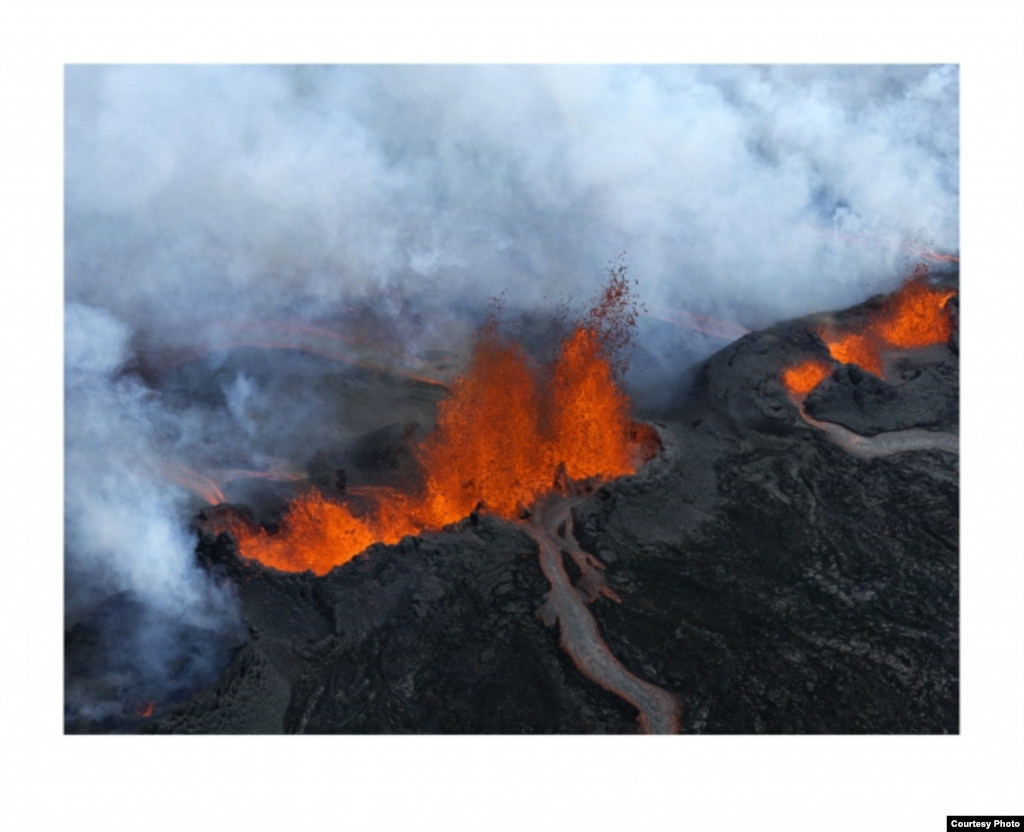 Pada Januari 2015, gunung berapi Bárðarbunga, yang meletus lima bulan sebelumnya, telah menghasilkan aliran lava yang lebih besar dari Pulau Manhattan, New York. (Feo Pitcairn Fine Art)