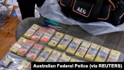 Novac zaplenjen u akciji australijske policije protiv organizovanih kriminalnih grupa.