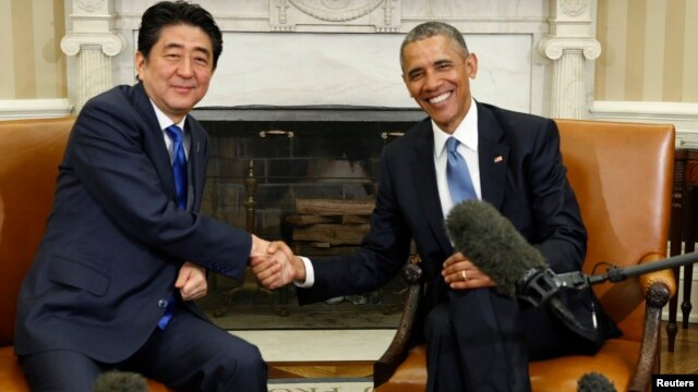 El presidente Obama con el premier japonés Shinzo Abe en la Casa Blanca, en abril de este año.