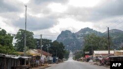 Une rue déserte de la ville de Save, au lendemain de troubles dans le Bénin, un pays d'Afrique de l'Ouest, le 15 juin 2019.