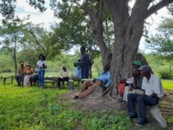 Bayakhankasa emaphandleni abakubandla leZanu PF. (Photo: Ezra Sibanda)