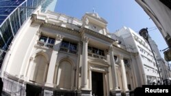 Edificio del Banco Central de Argentina en Buenos Aires. La Corte Suprema de Justicia de Estados Unidos estudia aceptar una apelación sobre la reestructuración de la deuda argentina.