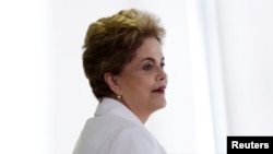 Brazil's President Dilma Rousseff attends a meeting with educators at the Planalto Palace in Brasilia, Brazil, April 12, 2016. 