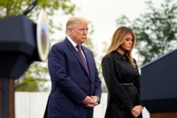 El presidente Donald Trump y su esposa, Melania Trump, en el acto recordatorio del Vuelo 93 en Shanksville, Pensilvania, el 11 de septiembre de 2020.