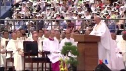2014-08-15 美國之音視頻新聞: 教宗方濟各在南韓主持彌撒