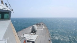 Kapal Angkatan Laut AS USS Halsey berlayar melalui Selat Taiwan pada 8 Mei 2024. (Foto: Mass Communication Specialist 3rd class Ismael Martinez/U.S. Navy via AP)