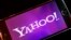 Biểu trưng của Yahoo trên điện thoại thông minh.