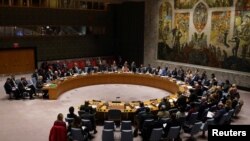 Archivo-El Consejo de Seguridad de la ONU, reunido el 14 de agosto de 2020, declinó este viernes extender el embargo de armas a Irán.