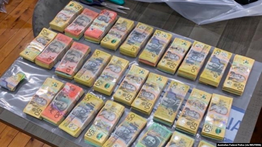 资料照片: 2021年6月8日澳大利亚联邦警察查获的犯罪资金