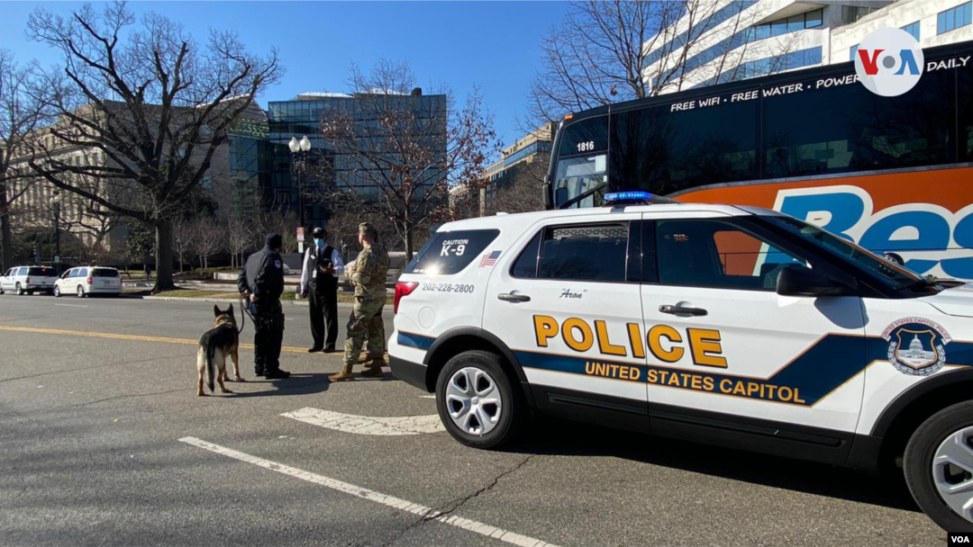 Refuerzan seguridad en Washington previo a la toma de posesión del presidente Joe Biden. Foto del jueves 14 de enero de 2021. [Celia Mendoza/VOA]