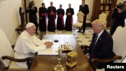 Le pape François et le président américain Donald Trump au Vatican, le 24 mai 2017.