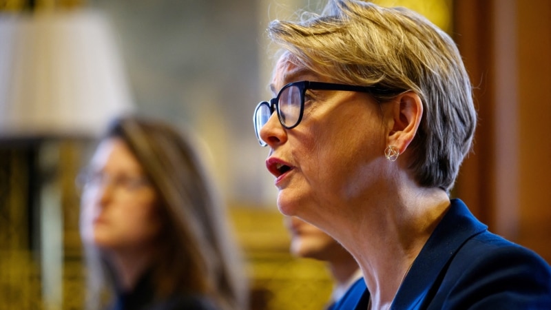 وزیر خارجه بریتانیا: جمهوری اسلامی می‌خواهد اقتصاد جهانی را گروگان بگیرد