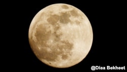 FILE - A full moon is seen from Washington, D.C. (Diaa Bekheet/VOA) 
