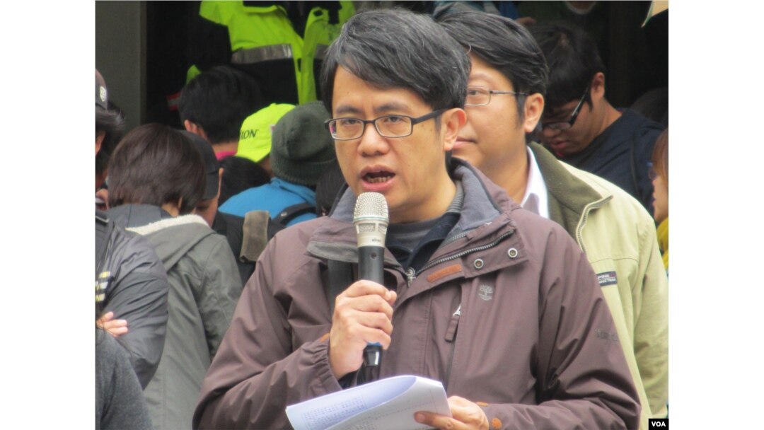 台湾大学法律系教授颜厥安（美国之音张永泰拍摄）
