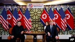 美国总统特朗普和朝鲜领导人金正恩在越南河内举行会晤。（2019年2月28日）