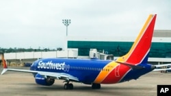 Donald Trump Trump annonce que tous les Boeing 737 MAX 8 et MAX 9 vont être cloués au sol aux Etats-Unis.
