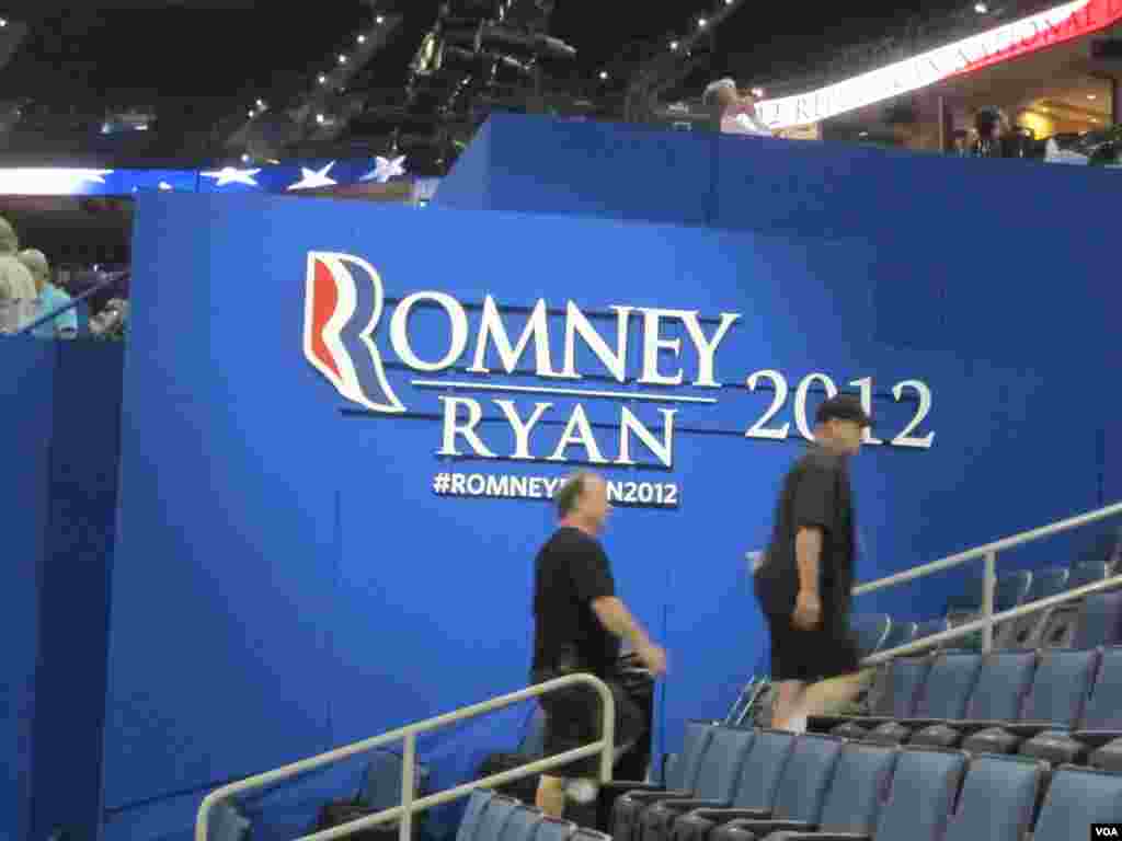 Une affiche pour le ticket Romney-Ryan