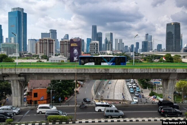 Suasana lalu lintas di Ibu Kota Jakarta di tengah pandemi COVID-19 (foto: dok).