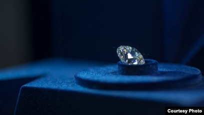 Bizarre Russian rock contains 30,000 diamonds 