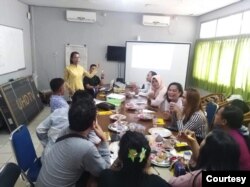 Berbagai kegiatan komunitas transpuan di Tangerang. Foto: Aeini Nasuha