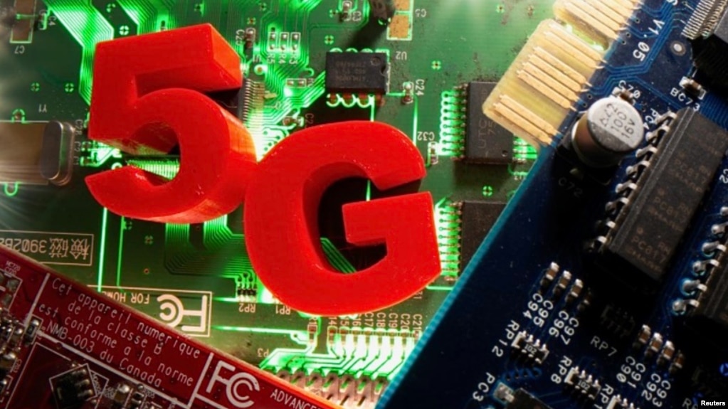 FILE PHOTO: 3d printed objects representing 5G are put on a motherboard in this picture illustration taken April 24, 2020. (REUTERS/Dado Ruvic /Illustration)