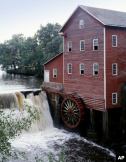 Wisconsin has always been an industrious place. Beginning in 1854, Dells Mill gristmill in little Augusta, ground the wheat that fueled Wisconsin’s economy. It’s now a museum.