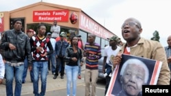 Mandela 95 Yaşında Hayatını Kaybetti