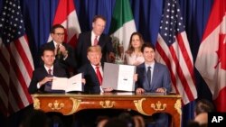 Los presidentes, Enrique Peña Nieto, de México, Donald Trump, de Estados Unidos, y el Primer Ministro de Canadá, Justin Trudeau, finalizan firma del nuevo T-MEC.