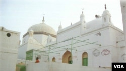 Odero Lal temple