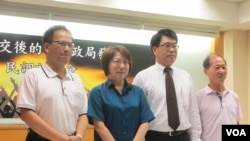 台湾民意基金会发布最新民调记者会(美国之音张永泰拍摄)