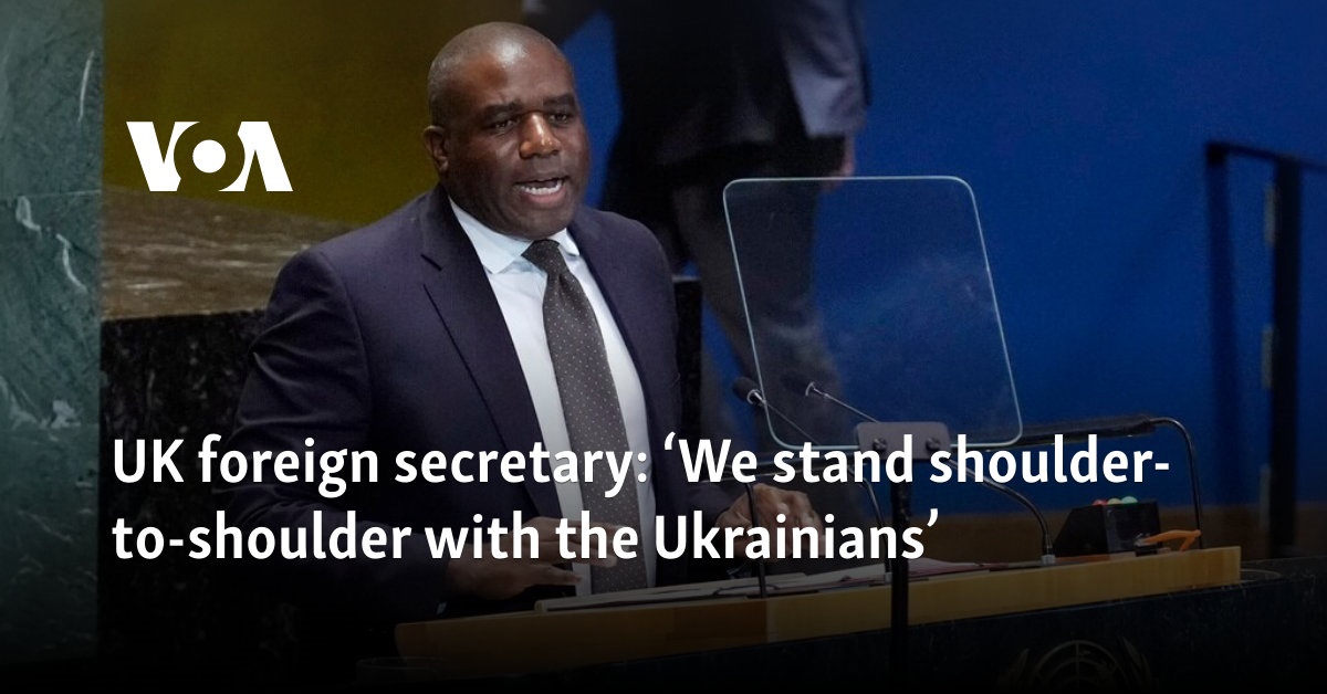 UK foreign secretary: ‘We stand shoulder-to-shoulder with the Ukrainians’