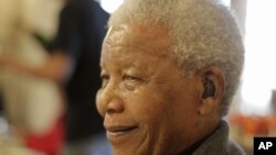 Tsohon shugaban kasar Afirka ta Kudu Nelson Mandela
