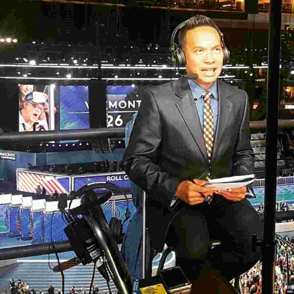 VOA Indonesian's Nova Poerwadi provides a live report as Vermont is called during roll call for nomination of Hillary Clinton at the Democratic National Convention 