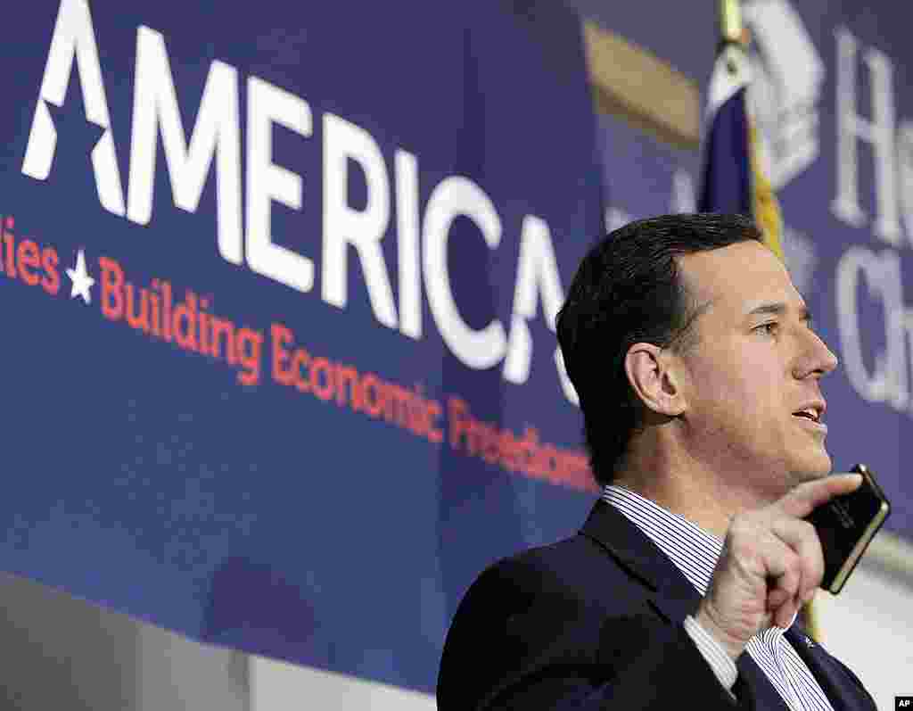 Republican presidential candidate Rick Santorum speaks during a campaign rally in Kalamazoo, Michigan on February 27, 2012. (AP)