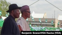 Goodluck Jonathan et Muhammadu Buhari à Abuja, le 29 mai 2015.