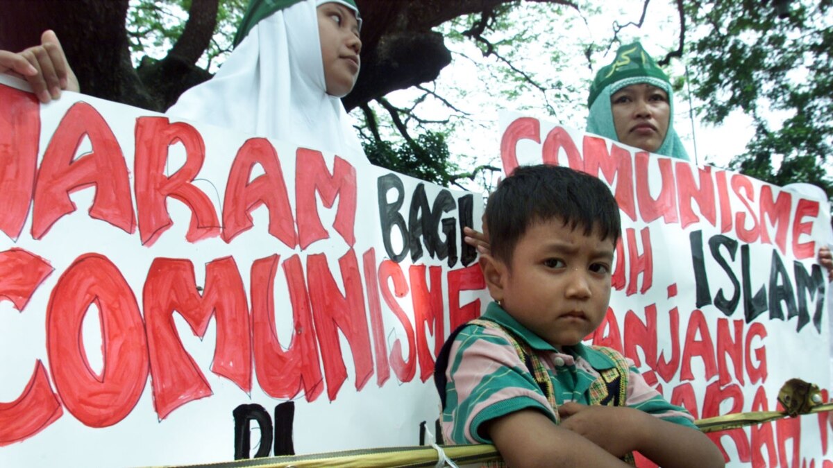 'Communist' Still a Dirty Word in Indonesia