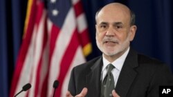 Gubernur Bank Sentral AS atau Federal Reserve, Ben Bernanke mengumumkan stimulus baru dalam upaya mendongkrak ekonomi Amerika, Kamis (13/9).