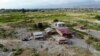 Bangunan rumah warga yang baru didirikan di zona rawan bencana likuifaksi di Kelurahan Balaroa, Palu Barat, Kota Palu Sulawesi Tengah, 25 Juli 2019. (Foto: VOA/Yoanes Litha)