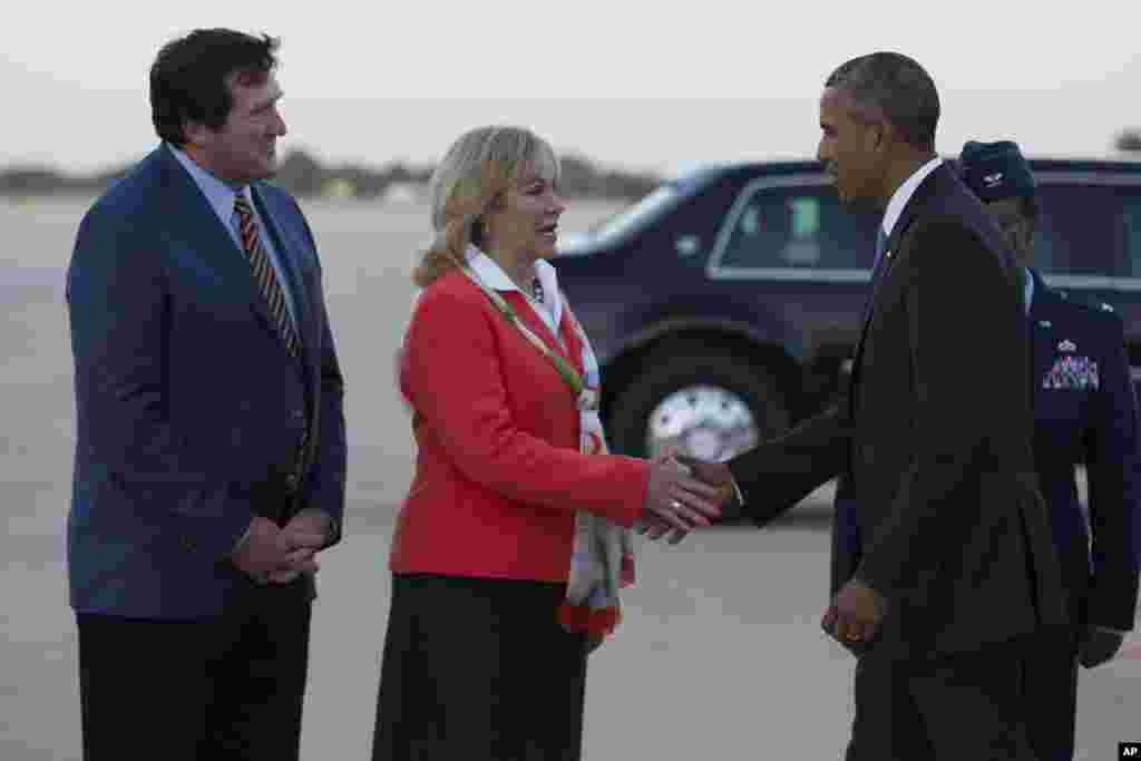 Arrivée du président américain Barack Obama à la base aérienne de Tinker, 15 Juillet 2015 .